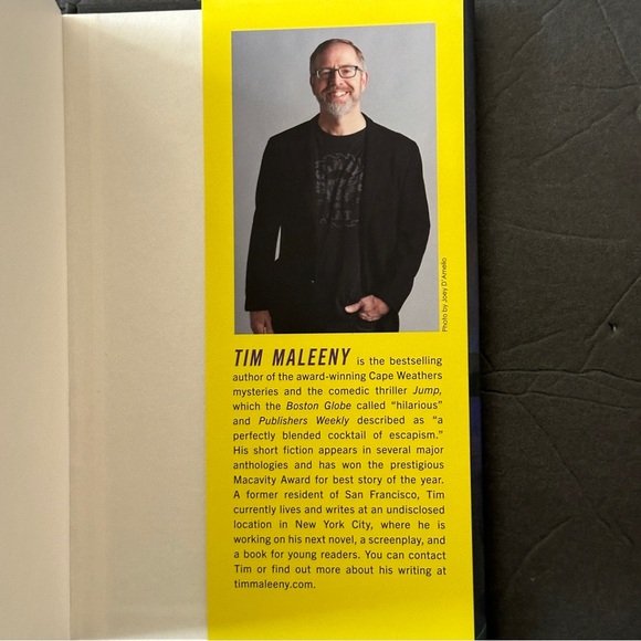 The Boxing Octopus by Tim Maleeny | Fiction, Mystery | Hardcover Book - Picture 4 of 9